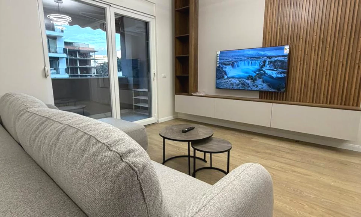 Shtepi me qera Apartament ne Tirane, 1+1, Mobilimi E mobiluar, Pagesa 800  Euro.