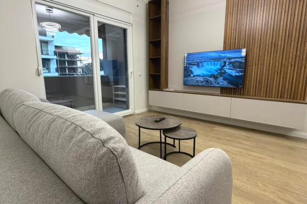Shtepi me qera 1+1 ne Tirane - 800 Euro