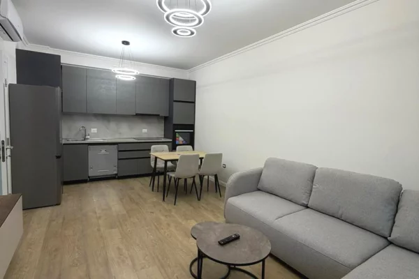 Shtepi me qera Apartament ne Tirane, 1+1, Mobilimi E mobiluar, Pagesa 800  Euro.