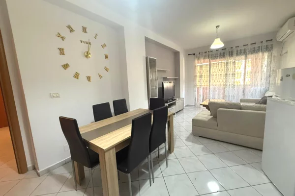 Shtepi me qera Apartament ne Tirane, 1+1, Mobilimi E mobiluar, Pagesa 45,000  Leke.