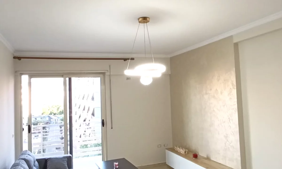 Shtepi me qera Apartament ne Tirane, 1+1, Mobilimi E mobiluar, Pagesa 50,000  Leke.