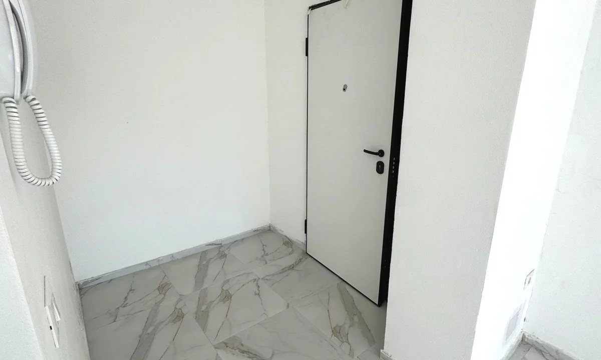 Shtepi me qera Apartament ne Tirane, 1+1, Mobilimi Bosh, pa mobiluar, Pagesa 40,000  Leke.