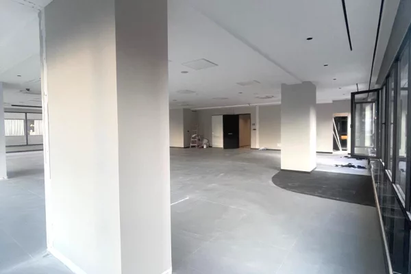 🏢✨ Ambient Komercial Premium me Qira tek Kompleksi Delijorgji, Tirane ✨🏢