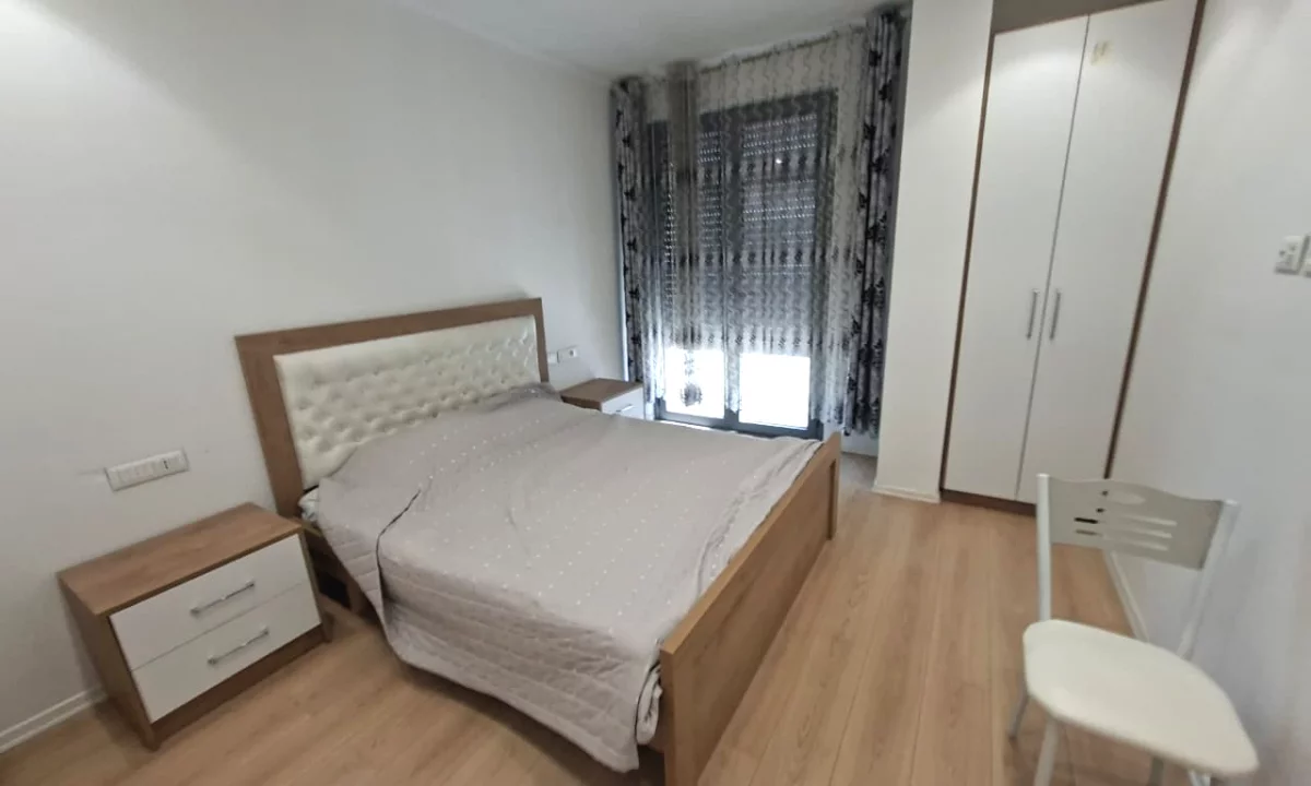 Shtepi me qera Apartament ne Tirane, 1+1, Mobilimi E mobiluar, Pagesa 570  Euro.
