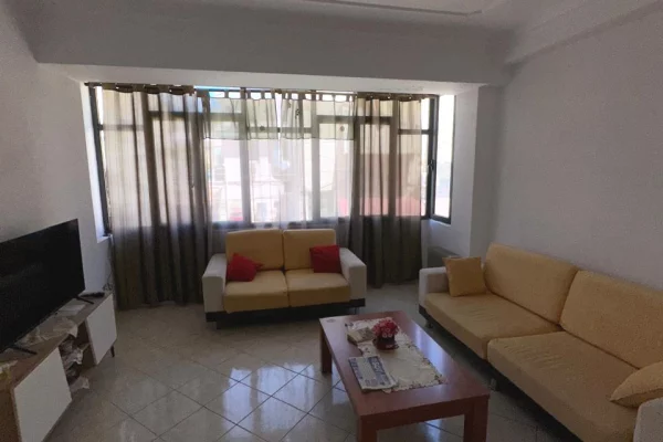 Shtepi me qera Apartament ne Tirane, 1+1, Mobilimi E mobiluar, Pagesa 600  Euro.