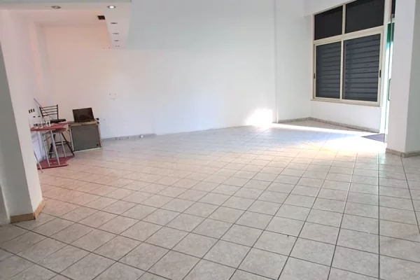 🏢✨ Jepet me Qira Ambient Biznesi prane Kompleksit Square 21, Tirane ✨🏢