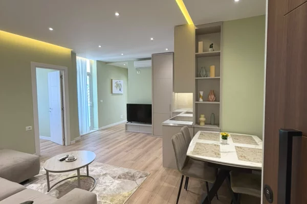 Shtepi ne shitje Apartament ne Tirane, 2+1, Mobilimi E mobiluar, Pagesa 235,000  Euro.