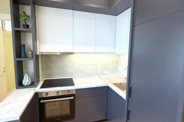 Shtepi ne shitje Apartament ne Tirane, 2+1, Mobilimi E mobiluar, Pagesa 225,000  Euro.