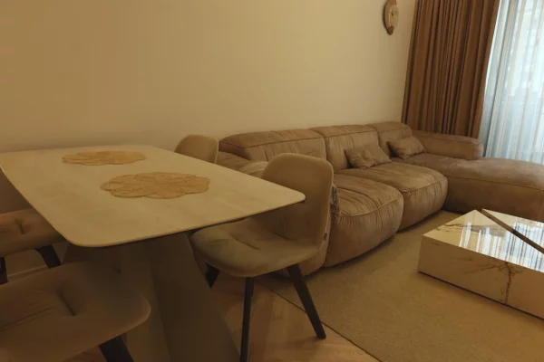Shtepi ne shitje 3+1 ne Tirane - 700,000 Euro