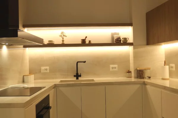 Shtepi ne shitje Apartament ne Tirane, 3+1, Mobilimi E mobiluar, Pagesa 700,000  Euro.