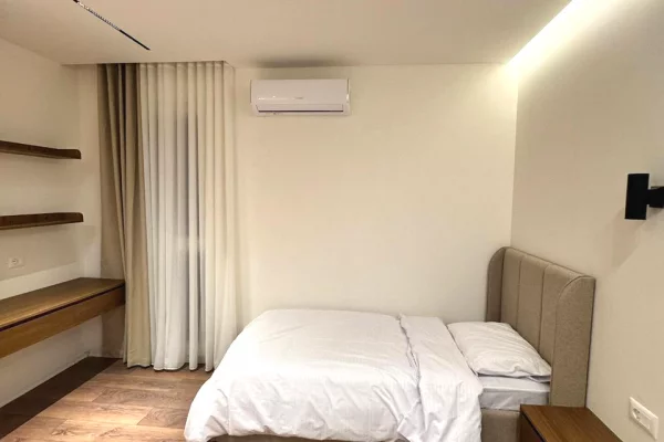 Shtepi me qera Apartament ne Tirane, 2+1, Mobilimi E mobiluar, Pagesa 800  Euro.