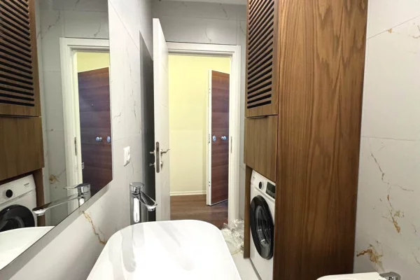 Shtepi me qera Apartament ne Tirane, 2+1, Mobilimi E mobiluar, Pagesa 800  Euro.