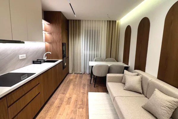 Shtepi me qera Apartament ne Tirane, 2+1, Mobilimi E mobiluar, Pagesa 800  Euro.