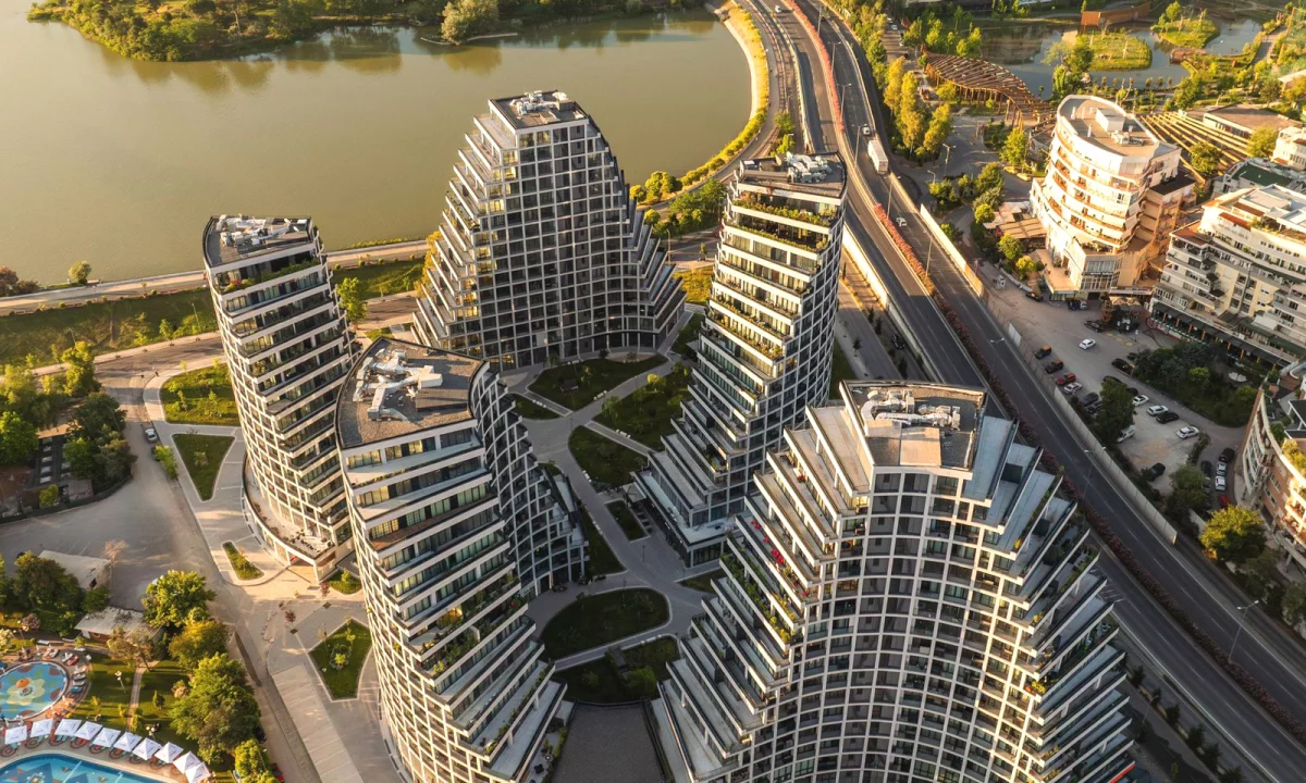 ✨ Zyre 2+1 me Qira te Lake View – Pamje Fantastike nga Liqeni 🌅🏢