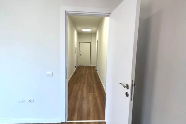 🏢✨ JEPET ME QIRA ZYRE – PERBALLE TOPTANI CENTER, QENDER TIRANE ✨🏢