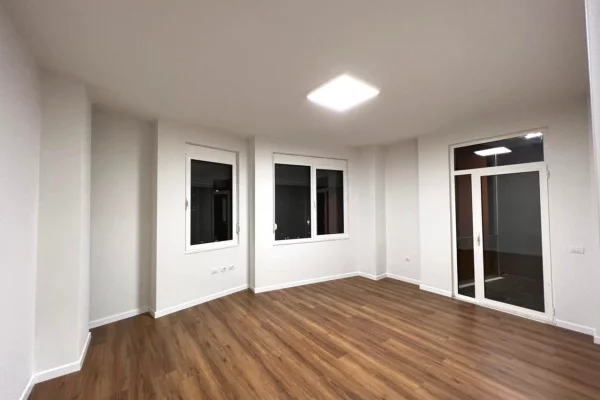 🏢✨ JEPET ME QIRA ZYRE – PERBALLE TOPTANI CENTER, QENDER TIRANE ✨🏢