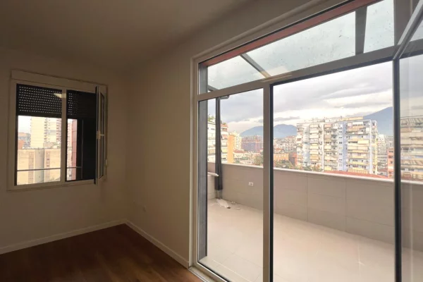 🏢✨ JEPET ME QIRA ZYRE – PERBALLE TOPTANI CENTER, QENDER TIRANE ✨🏢