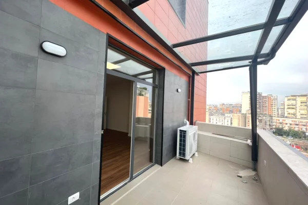 🏢✨ JEPET ME QIRA ZYRE – PERBALLE TOPTANI CENTER, QENDER TIRANE ✨🏢