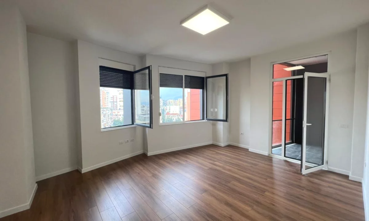 🏢✨ JEPET ME QIRA ZYRE – PERBALLE TOPTANI CENTER, QENDER TIRANE ✨🏢