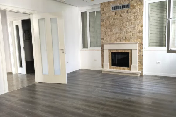 Shtepi me qera Vila Luksoze ne Tirane, 5+1, Mobilimi Bosh, pa mobiluar, Pagesa 4,000  Euro.
