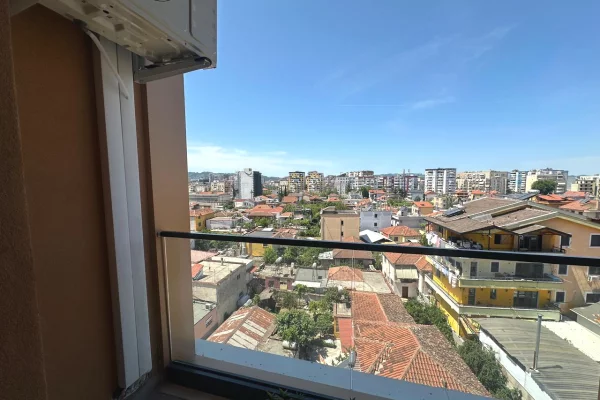 Shtepi me qera 1+1 ne Tirane - 60,000 Leke