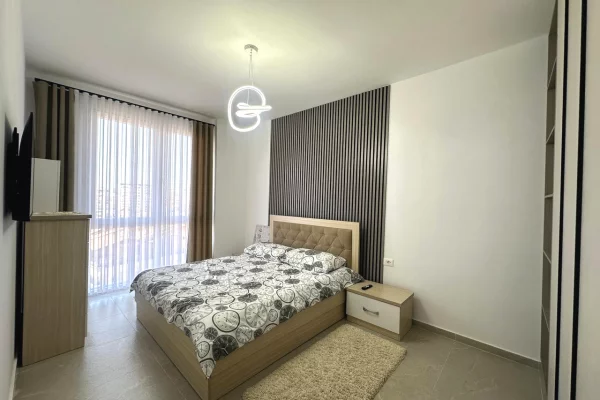 Shtepi me qera Apartament ne Tirane, 1+1, Mobilimi E mobiluar, Pagesa 60,000  Leke.