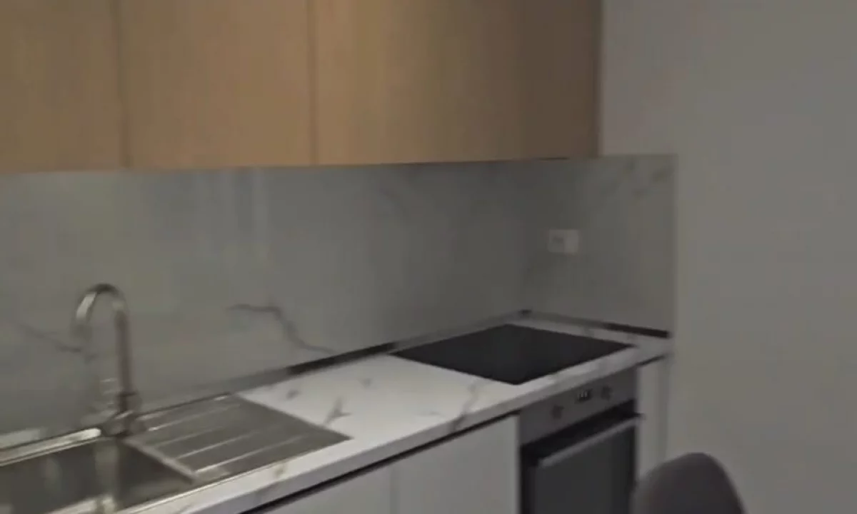Shtepi me qera Shtepi Private ne Tirane, 1+1, Mobilimi E mobiluar, Pagesa 450  Euro.