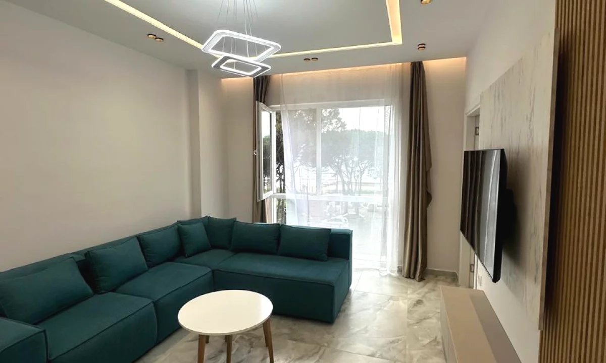Shtepi ne shitje Apartament ne Durres, 2+1, Mobilimi E mobiluar, Pagesa 190,000  Euro.