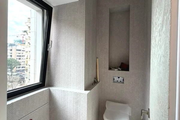 Shtepi ne shitje Apartament ne Tirane, 2+1, Mobilimi E mobiluar, Pagesa 600,000  Euro.