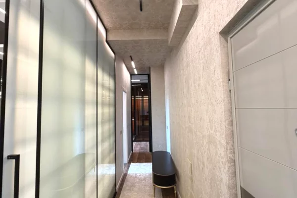 Shtepi ne shitje Apartament ne Tirane, 2+1, Mobilimi E mobiluar, Pagesa 600,000  Euro.