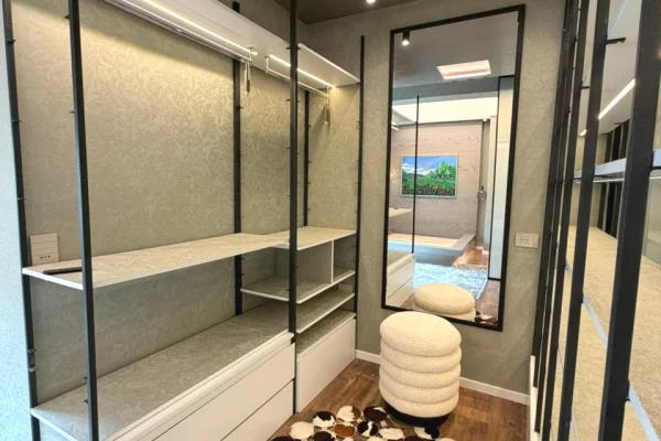 Shtepi ne shitje Apartament ne Tirane, 2+1, Mobilimi E mobiluar, Pagesa 600,000  Euro.