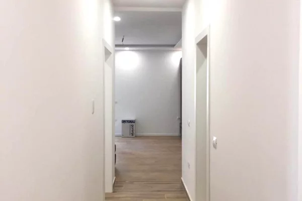 Shtepi me qera Apartament ne Tirane, 2+1, Mobilimi E mobiluar, Pagesa 70,000  Leke.