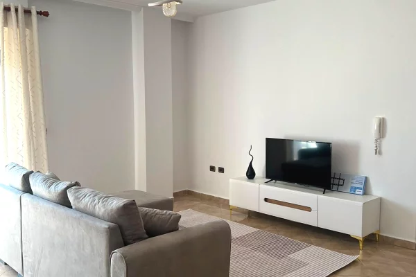 Shtepi me qera Apartament ne Tirane, 1+1, Mobilimi E mobiluar, Pagesa 60,000  Leke.