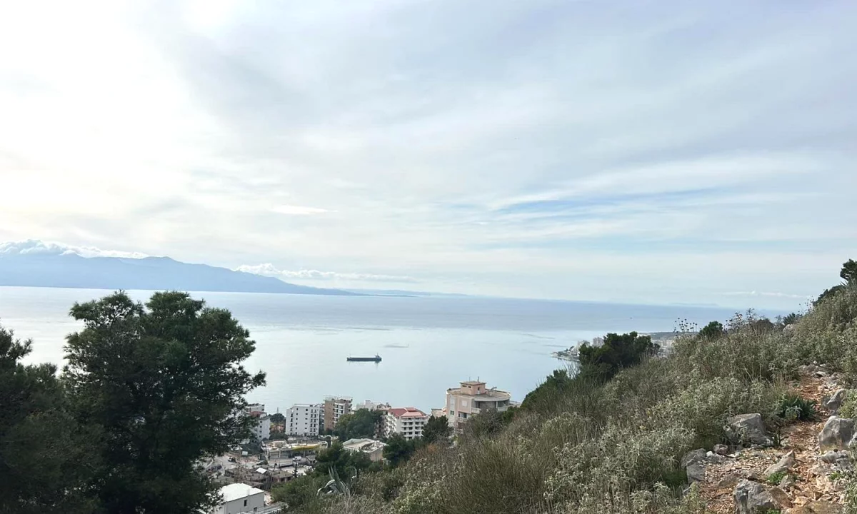 🌟 Shitet Truall ne Sarande – Investim me Potencial te Larte Zhvillimi