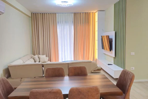 Shtepi me qera Apartament ne Tirane, 2+1, Mobilimi E mobiluar, Pagesa 1,200  Euro.
