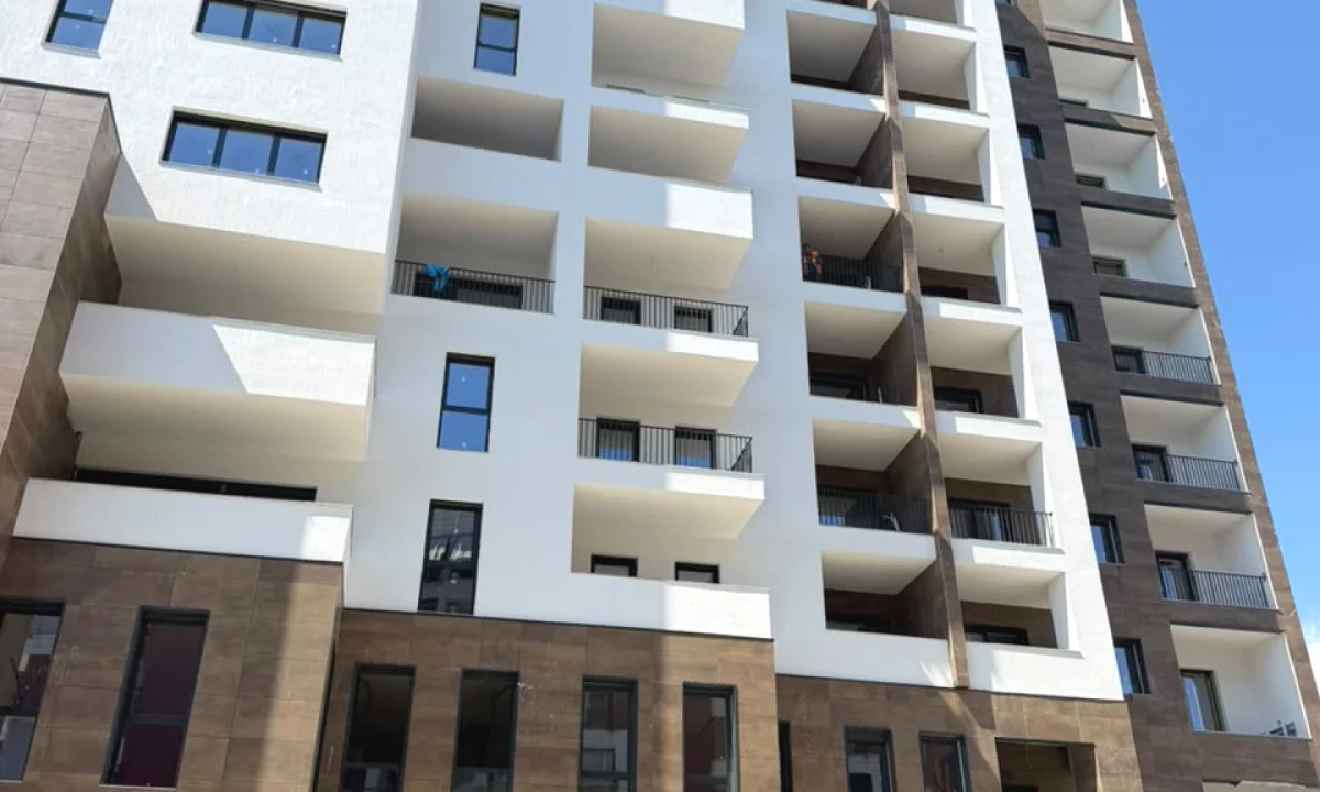 Shtepi ne shitje Apartament ne Tirane, 2+1, Mobilimi Bosh, pa mobiluar, Pagesa 209,800  Euro.