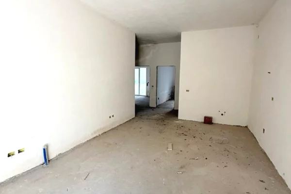 Shtepi ne shitje 3+1 ne Tirane - 256,000 Euro