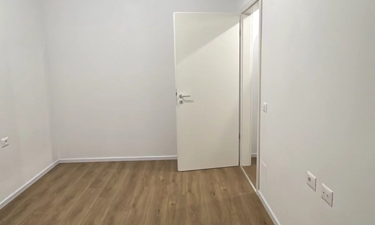 Apartment for rent in Tirana 1+1, Emty