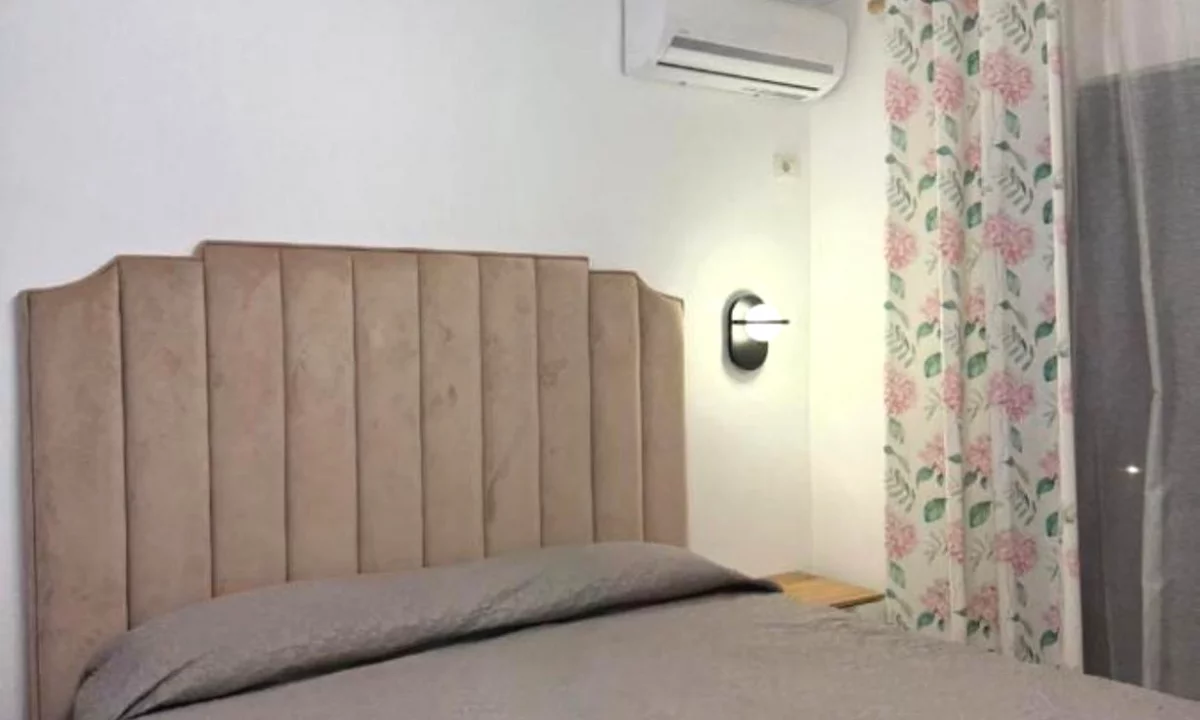 Shtepi ne shitje Apartament ne Durres, 1+1, Mobilimi E mobiluar, Pagesa 130,000  Euro.