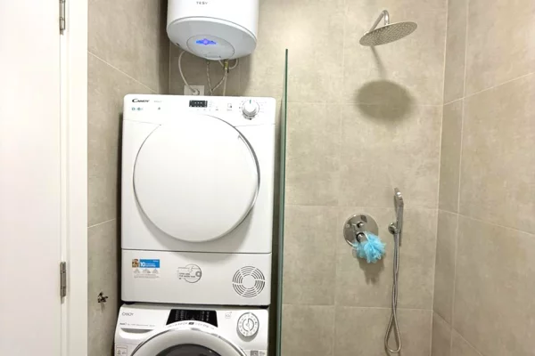 Shtepi me qera Apartament ne Tirane, 1+1, Mobilimi Bosh, pa mobiluar, Pagesa 800  Euro.
