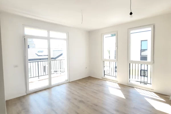 Shtepi ne shitje Apartament ne Tirane, 2+1, Mobilimi Bosh, pa mobiluar, Pagesa 212,220  Euro.