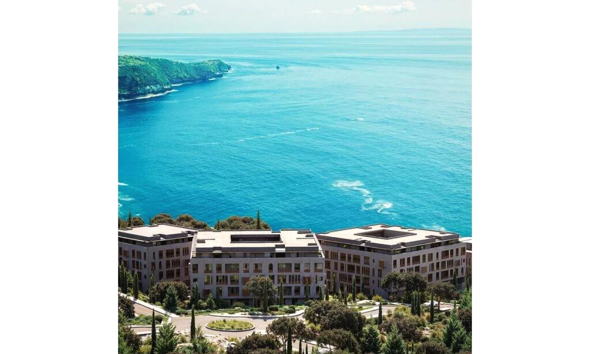 Shtepi ne shitje Apartament ne Himare, 2+1, Mobilimi Bosh, pa mobiluar, Pagesa 353,360  Euro.