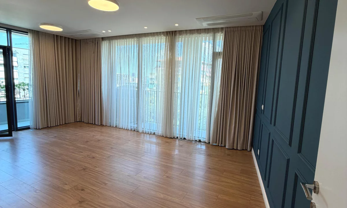 🏢 Ambient Zyrash me Qira | Lake View, Tirane