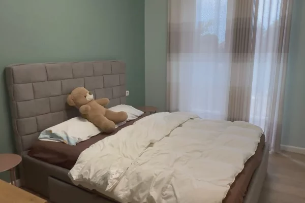 Shtepi me qera Apartament ne Tirane, 2+1, Mobilimi E mobiluar, Pagesa 600  Euro.