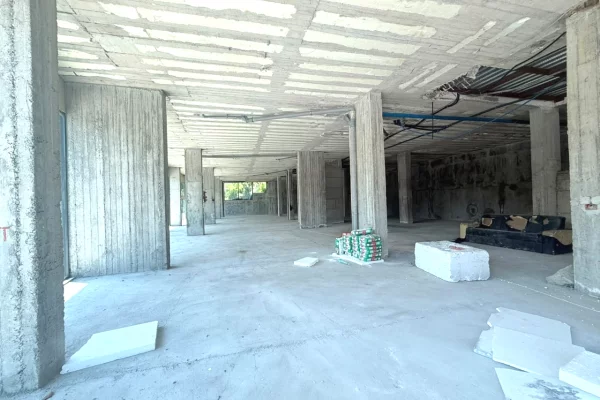 🏢 Ambient Komercial me Qira | Kopshti Zoologjik | 
