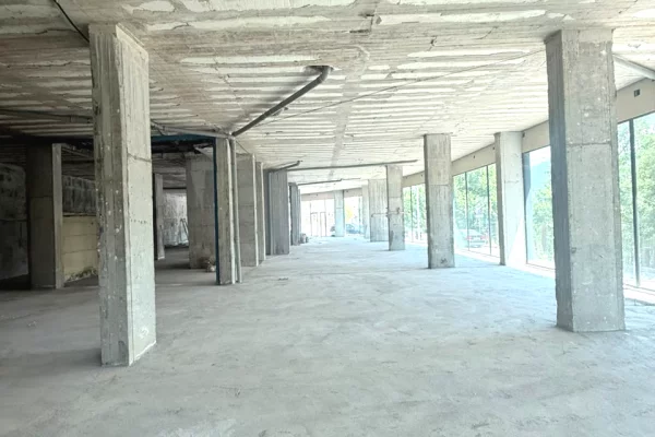 🏢 Ambient Komercial me Qira | Kopshti Zoologjik | 
