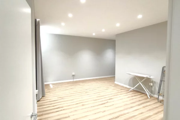 Shtepi me qera Apartament ne Tirane, 3+1, Mobilimi E mobiluar, Pagesa 1,700  Euro.