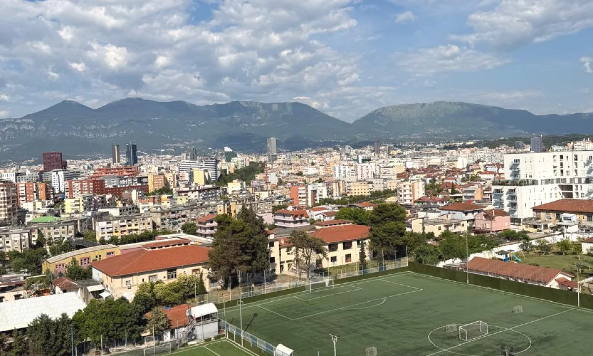 Shtepi me qera Apartament ne Tirane, 1+1, Mobilimi E mobiluar, Pagesa 50,000  Leke.