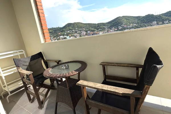 Shtepi me qera Apartament ne Tirane, 2+1, Mobilimi E mobiluar, Pagesa 600  Euro.