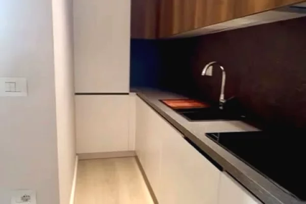 Shtepi me qera Apartament ne Tirane, 1+1, Mobilimi E mobiluar, Pagesa 900  Euro.
